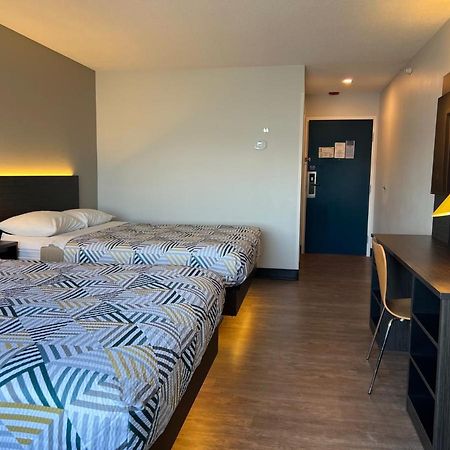 Motel 6 Indianapolis Carmel Bagian luar foto