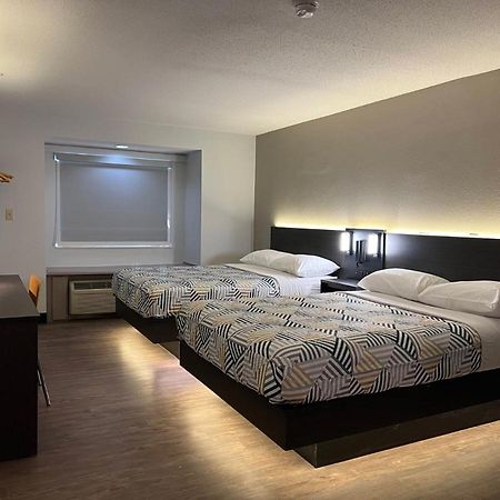 Motel 6 Indianapolis Carmel Bagian luar foto