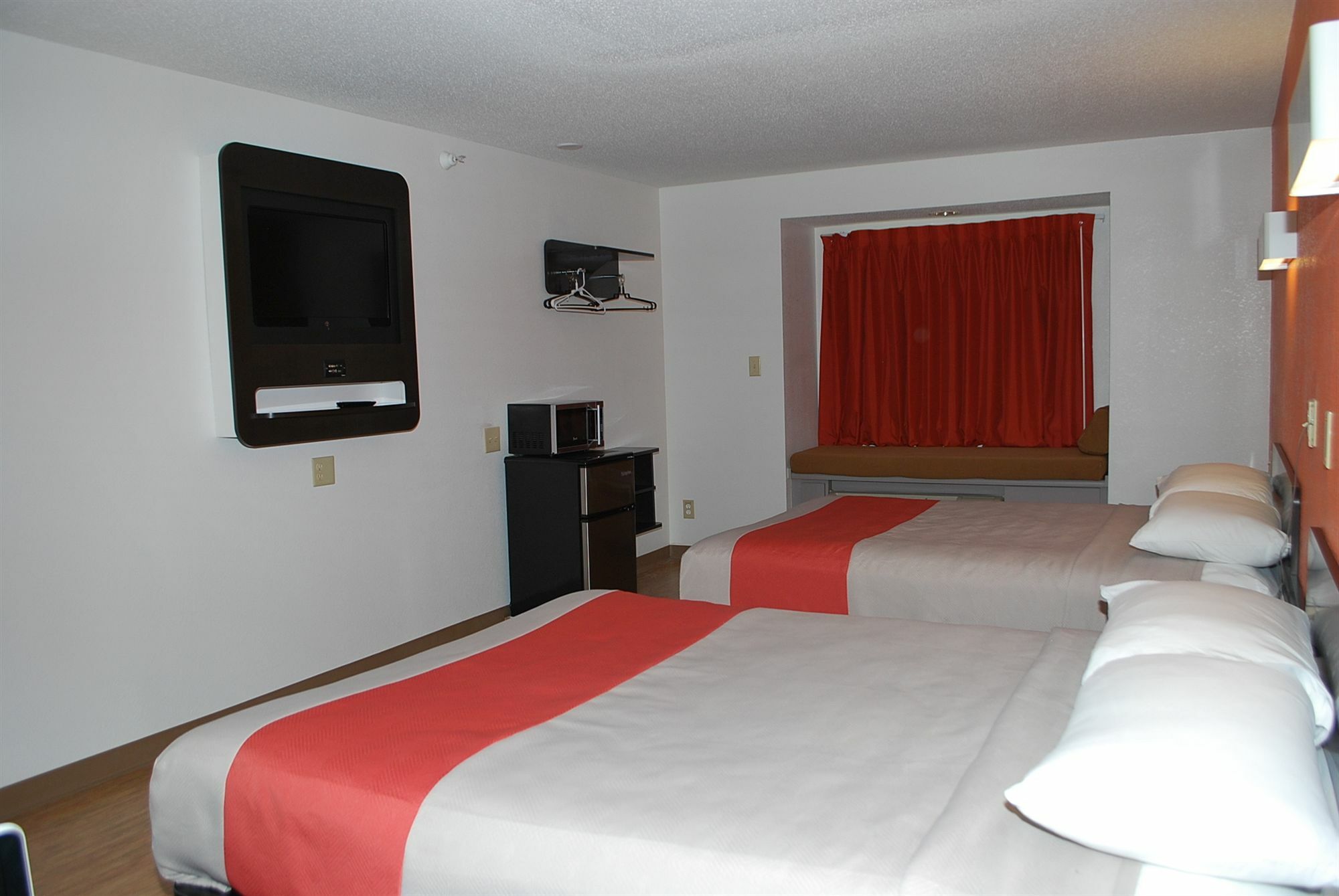 Motel 6 Indianapolis Carmel Bagian luar foto