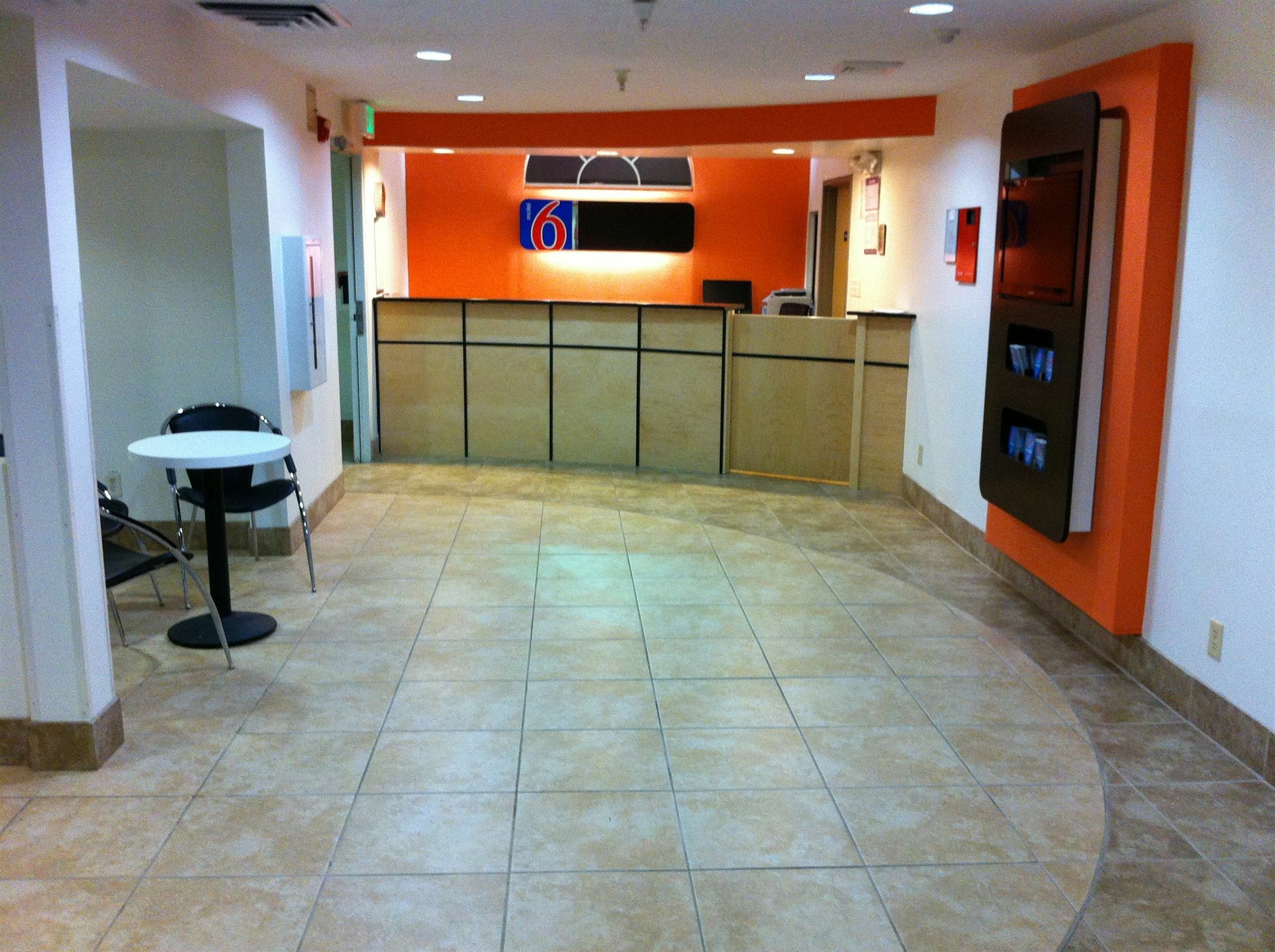 Motel 6 Indianapolis Carmel Bagian luar foto